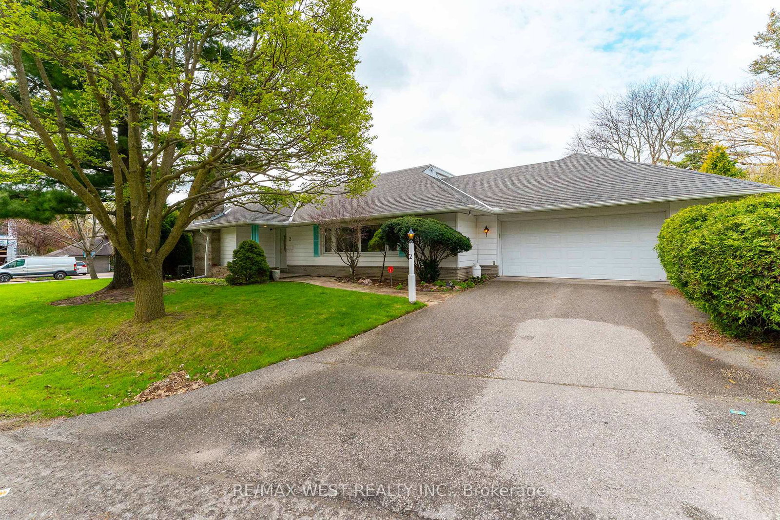 2-greenford-road-etobicoke-ontario-w13088976