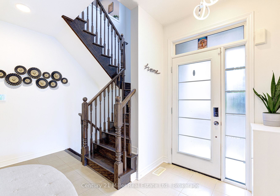 2325-stone-glen-crescent-oakville-ontario-w13089092