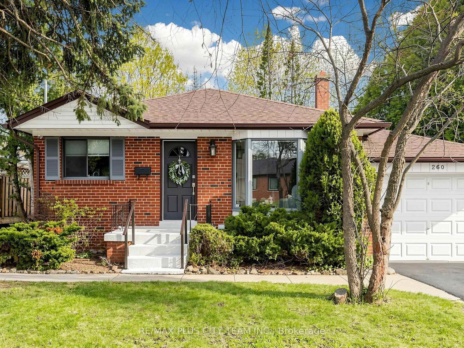 260-renforth-drive-etobicoke-ontario-w13089306