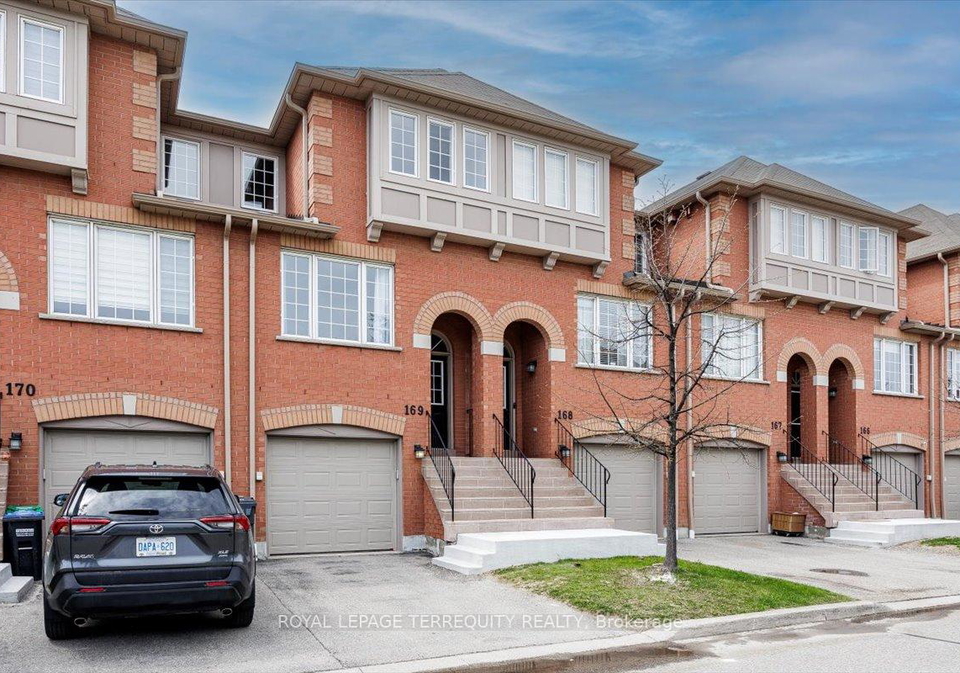 5030-heatherleigh-avenue-mississauga-ontario-w13089326