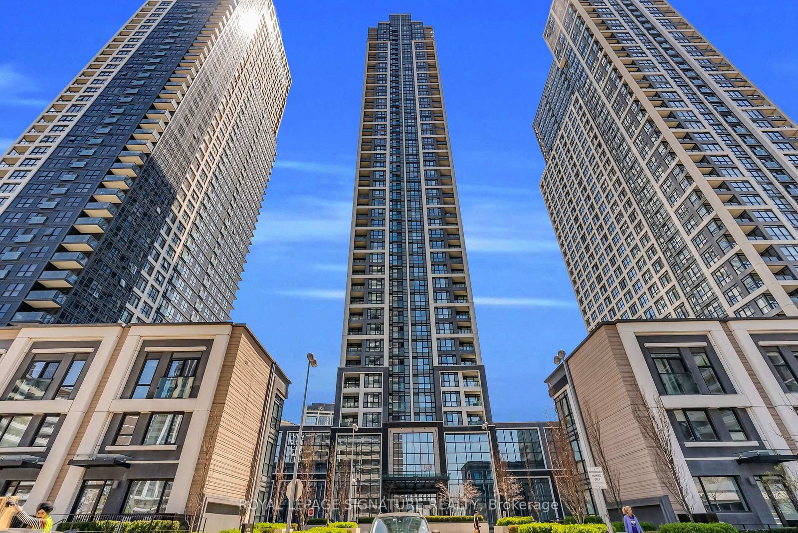 7-mabelle-avenue-etobicoke-ontario-w13089354