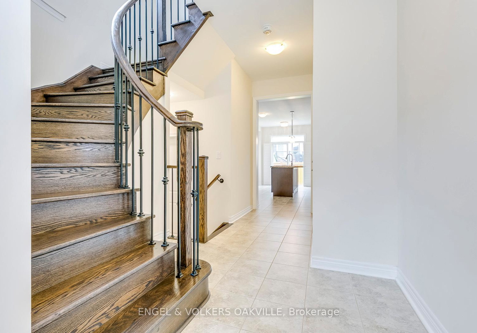 353-leadwood-gate-oakville-ontario-w13089626
