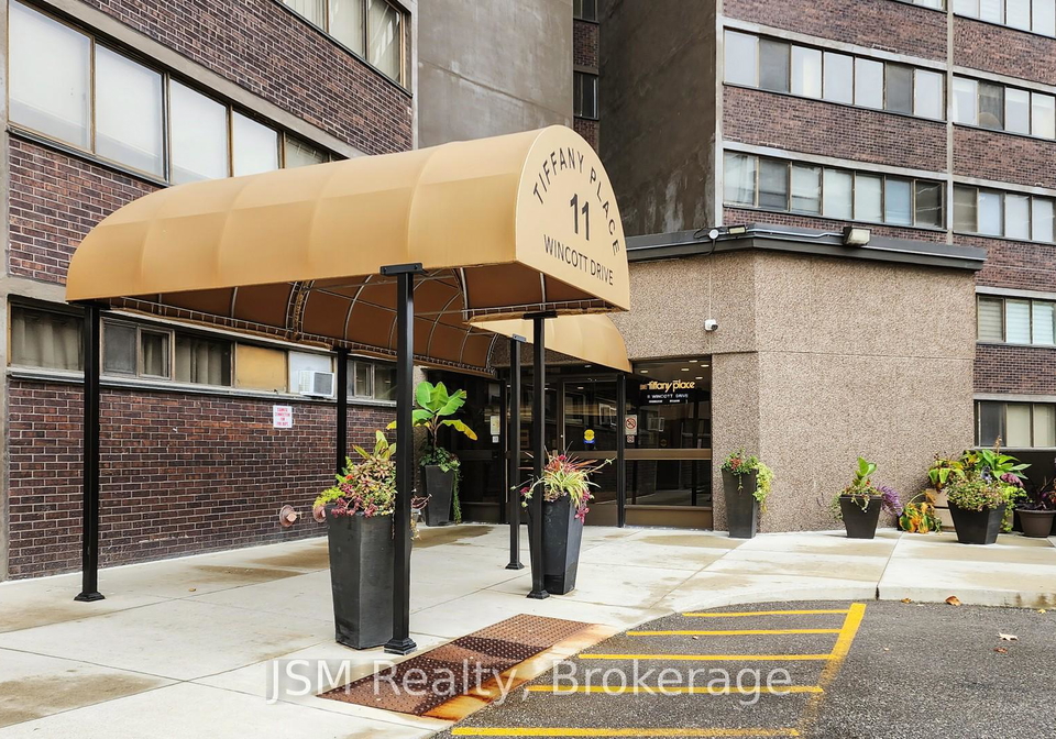 11-wincott-drive-etobicoke-ontario-w13090002