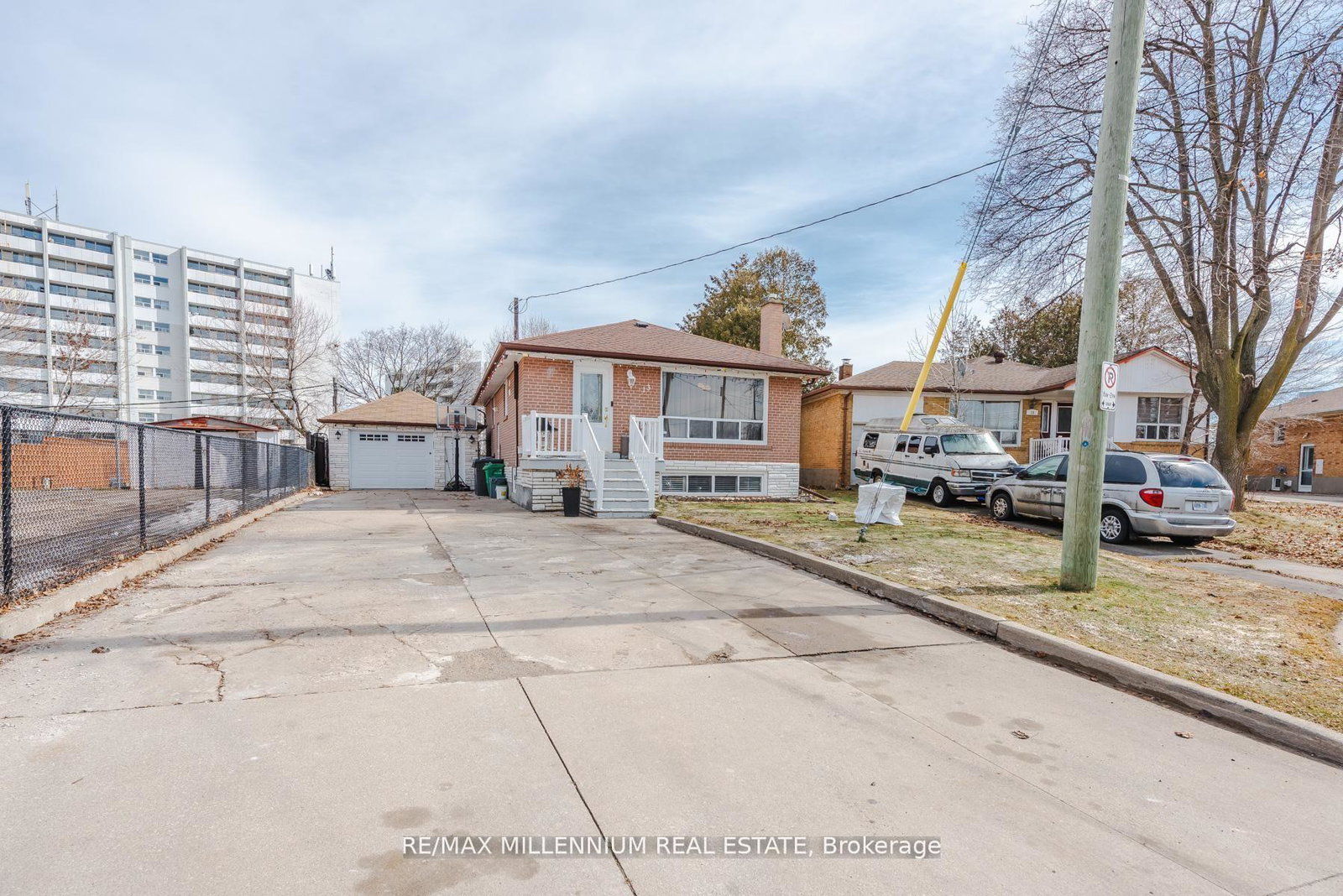 13-cumberland-drive-brampton-ontario-w13090006