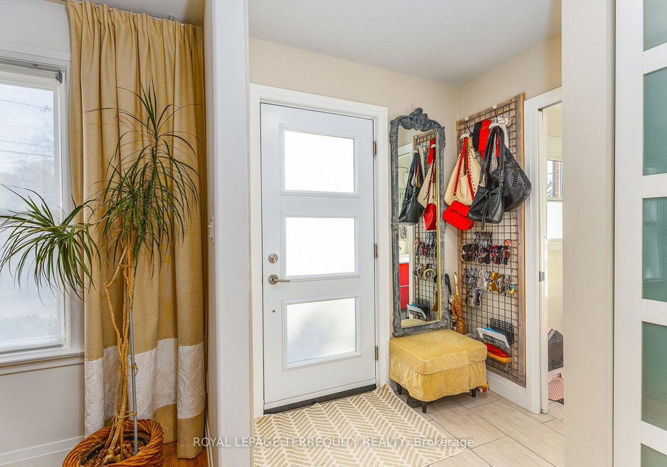 256-renforth-drive-etobicoke-ontario-w13090510