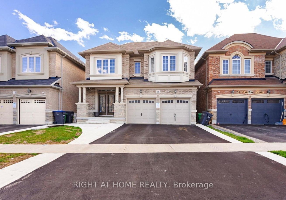 16-action-drive-brampton-ontario-w13090548