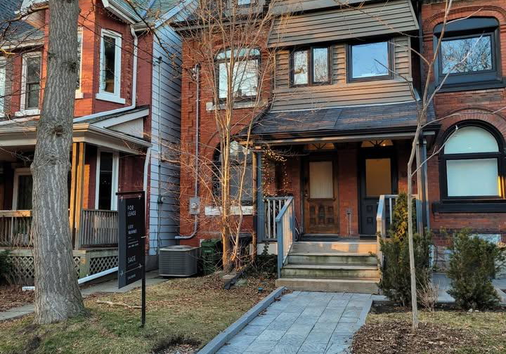108-pearson-avenue-toronto-ontario-w13090644