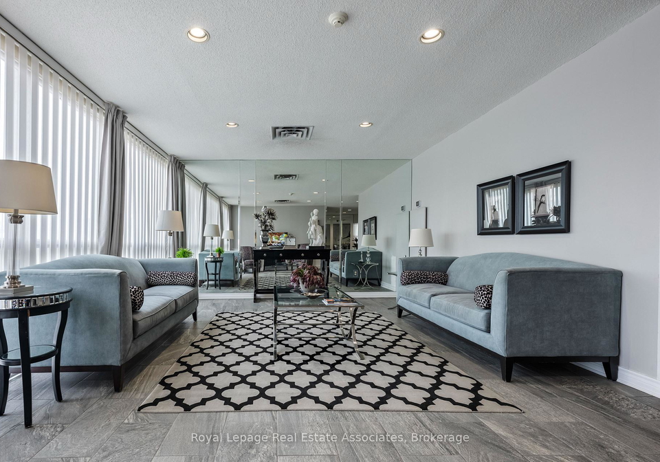 20-mcfarlane-drive-halton-hills-ontario-w13090778