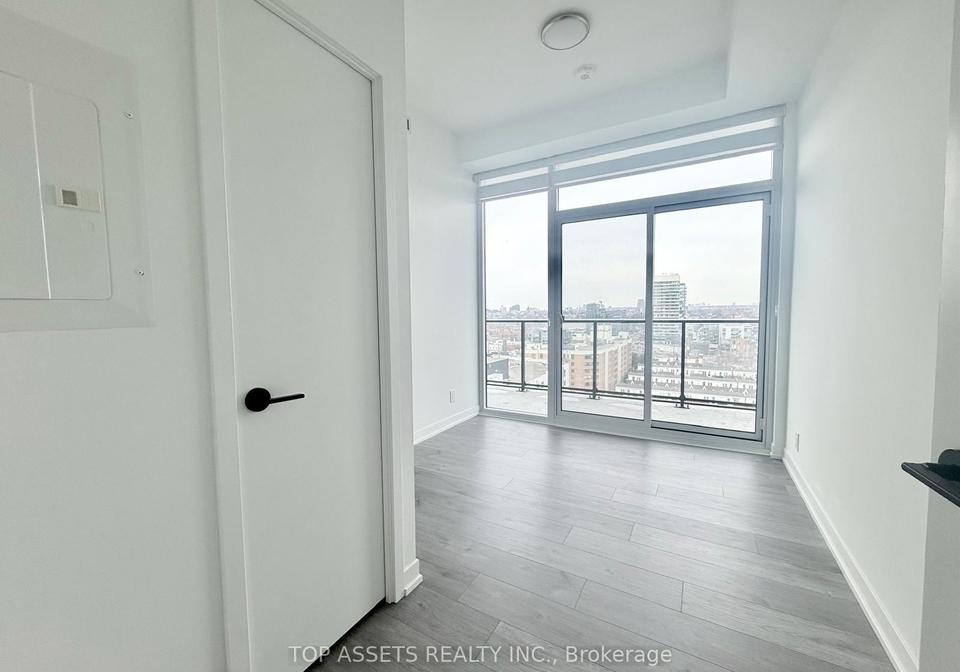 285-dufferin-street-toronto-ontario-w13091402