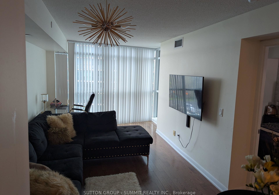 215-sherway-gardens-road-etobicoke-ontario-w13091522