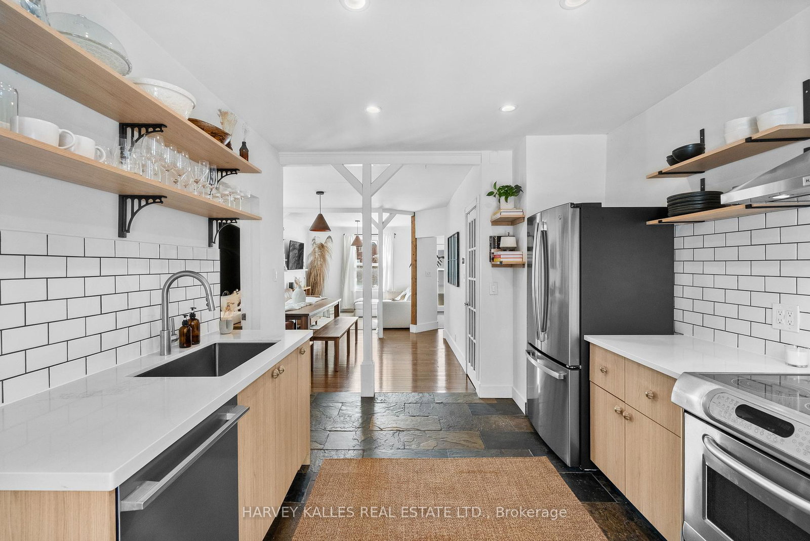 14-manitoba-street-etobicoke-ontario-w13091546