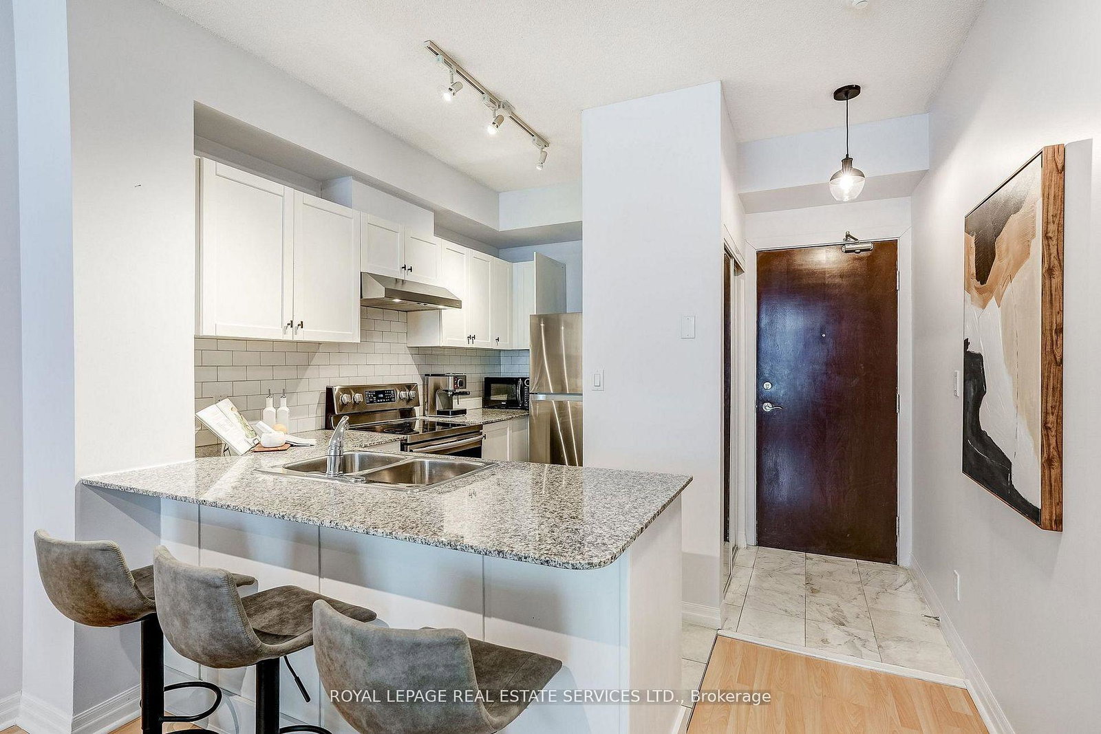 1359-rathburn-road-mississauga-ontario-w13091744