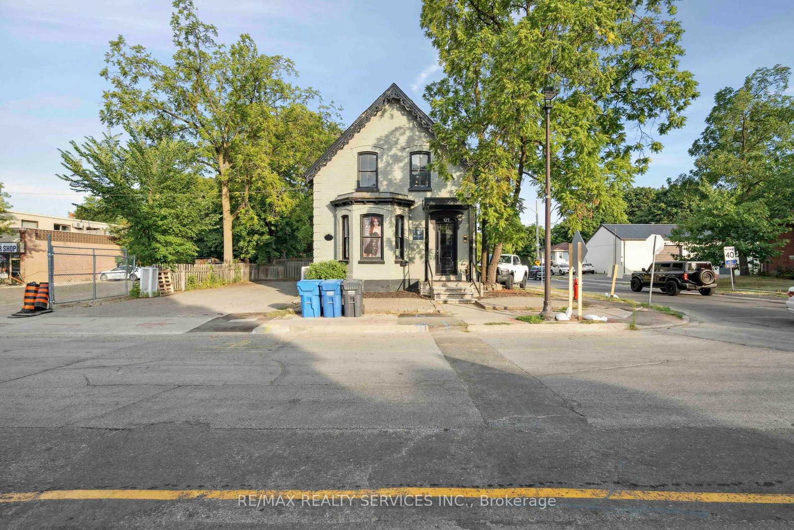 127-queen-street-w-brampton-ontario-w13091942