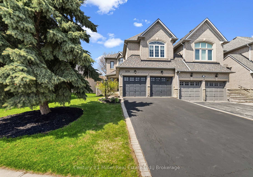 1576-bayshire-drive-oakville-ontario-w13092160