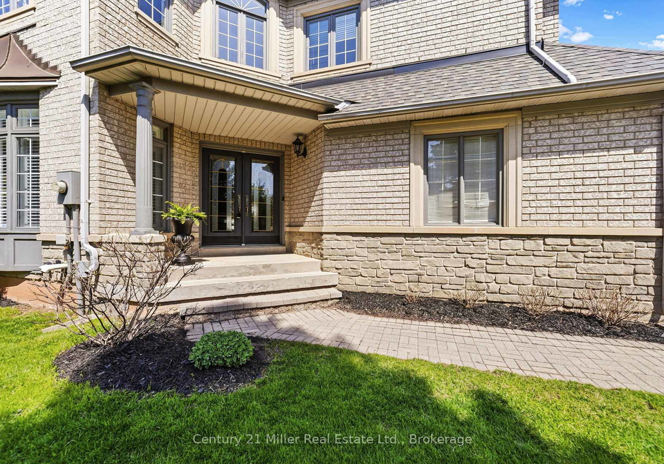1576-bayshire-drive-oakville-ontario-w13092160