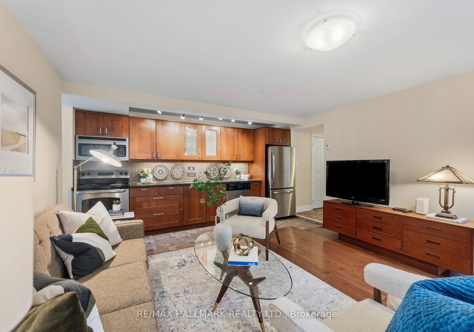27a-ridout-street-toronto-ontario-w13092346