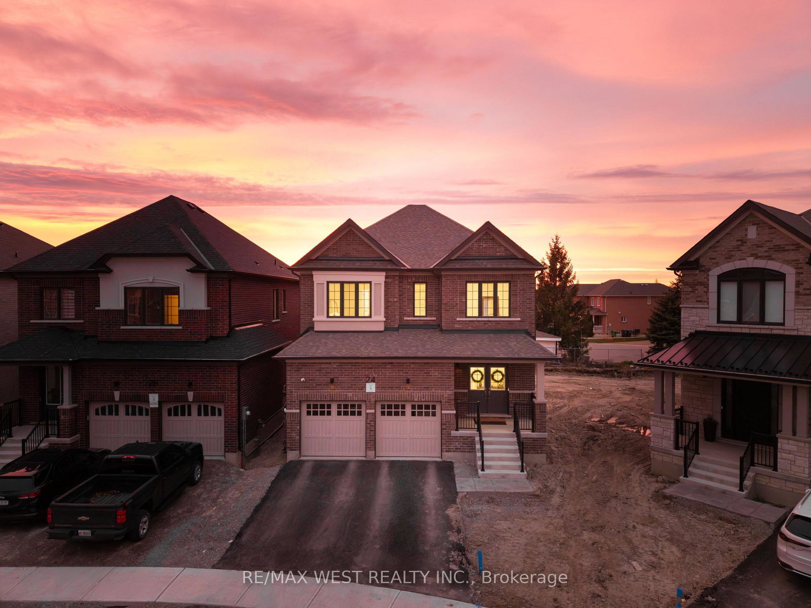 24-hanton-crescent-caledon-ontario-w13092398