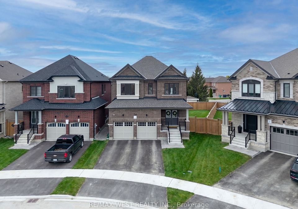 24-hanton-crescent-caledon-ontario-w13092398