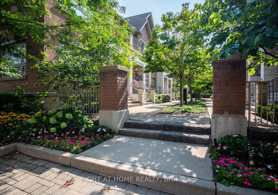 2460-prince-michael-drive-oakville-ontario-w13092538