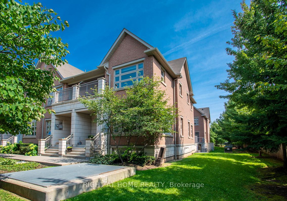 2460-prince-michael-drive-oakville-ontario-w13092538