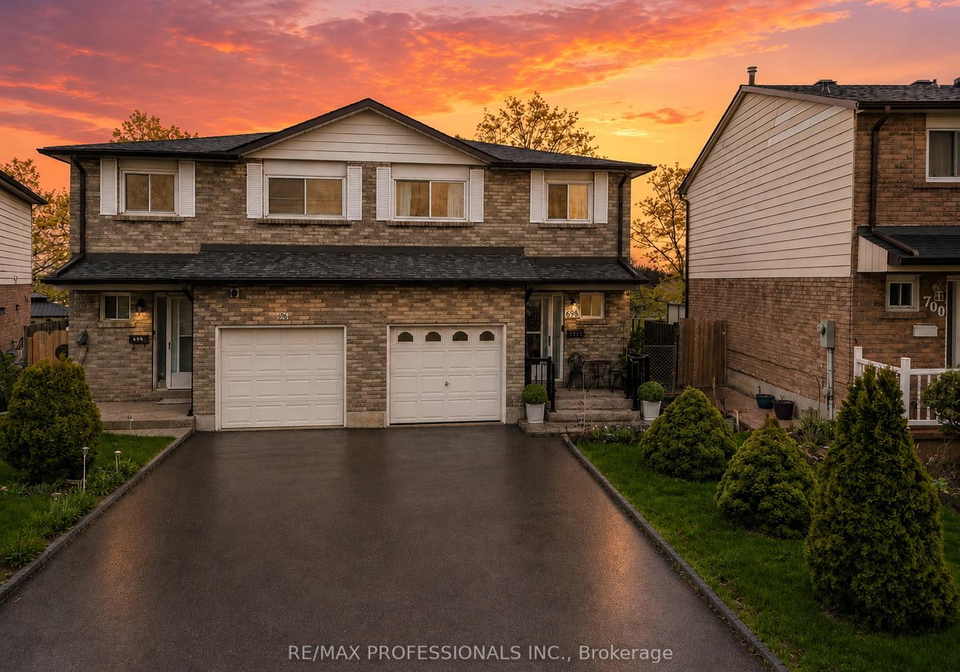 698-galloway-crescent-mississauga-ontario-w13092556