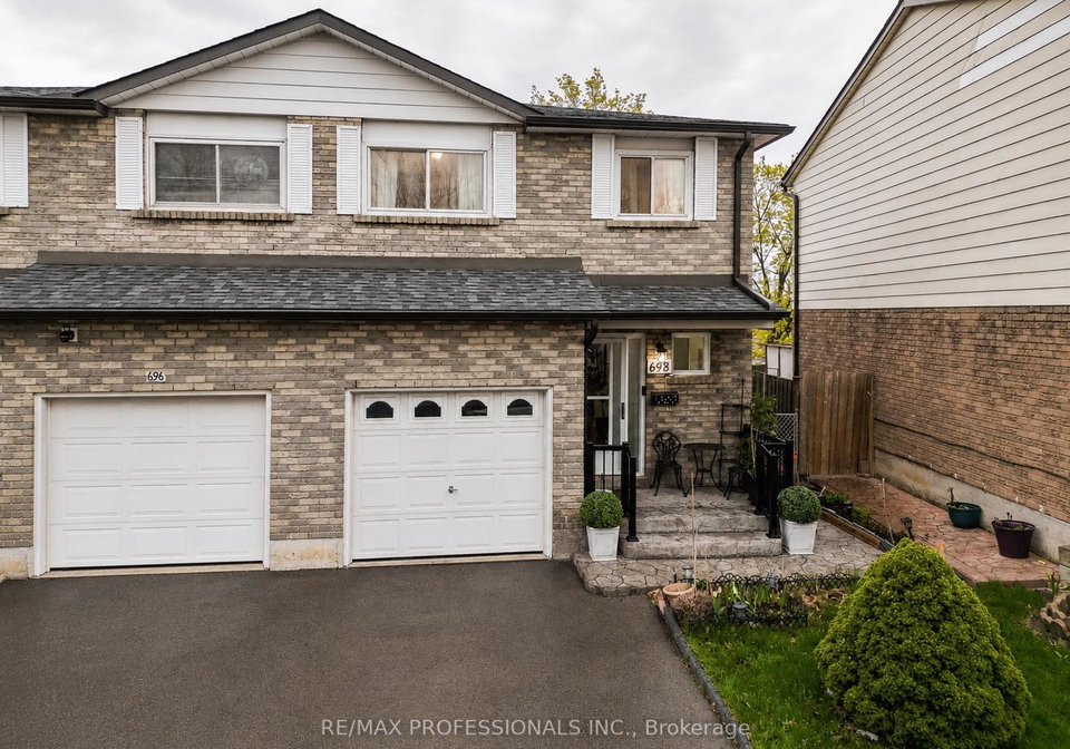 698-galloway-crescent-mississauga-ontario-w13092556