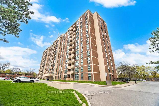345-driftwood-avenue-york-ontario-w13092664