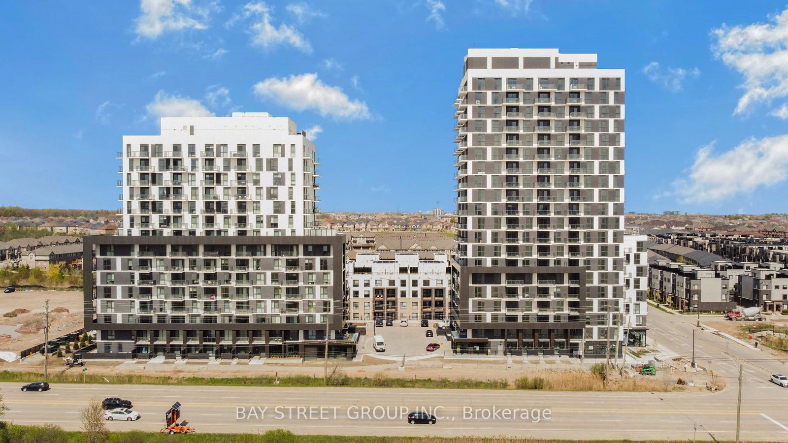335-wheat-boom-drive-oakville-ontario-w13092746