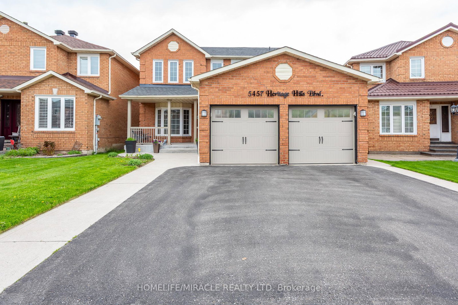 5457-heritage-hills-boulevard-mississauga-ontario-w13092752