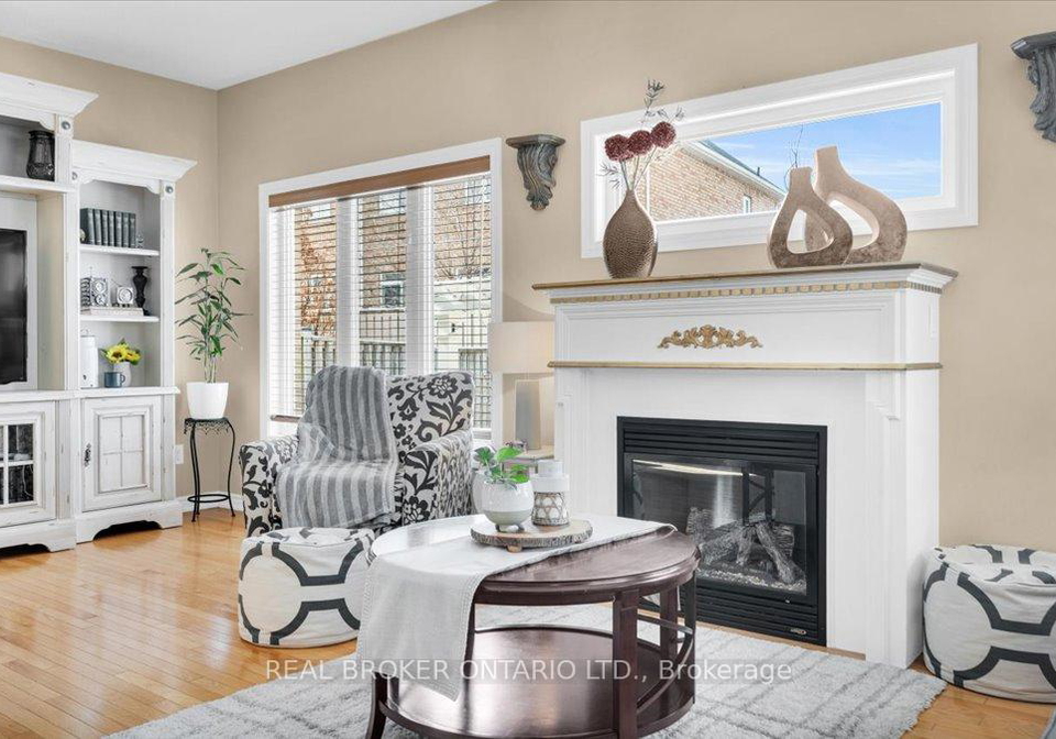 636-serafini-crescent-milton-ontario-w13092872