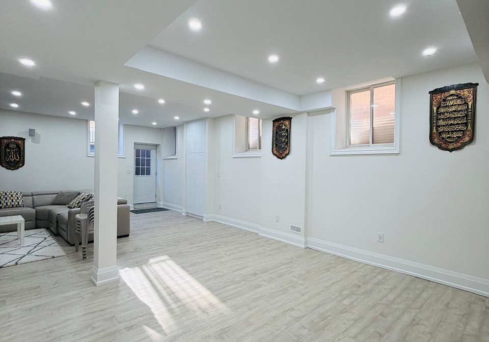 24-charing-cross-gate-oakville-ontario-w13092954
