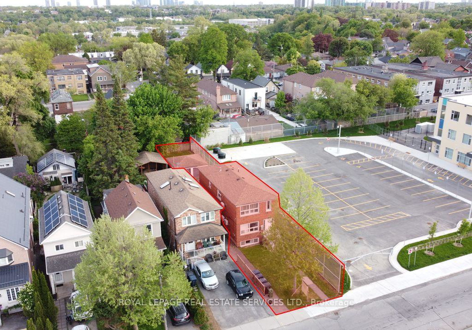 11-dennis-avenue-north-york-ontario-w13092990