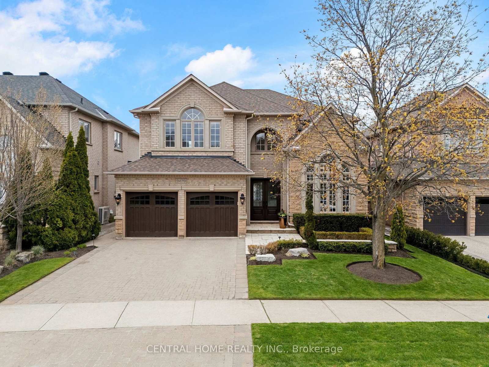 2479-bon-echo-drive-oakville-ontario-w13092994