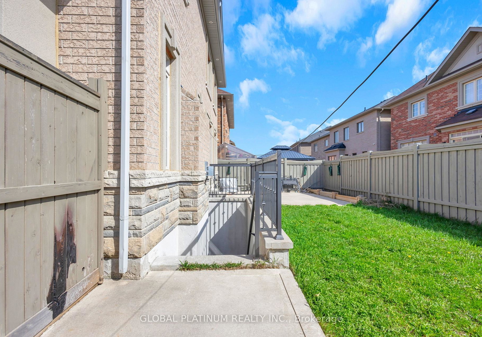 291-remembrance-road-brampton-ontario-w13093040