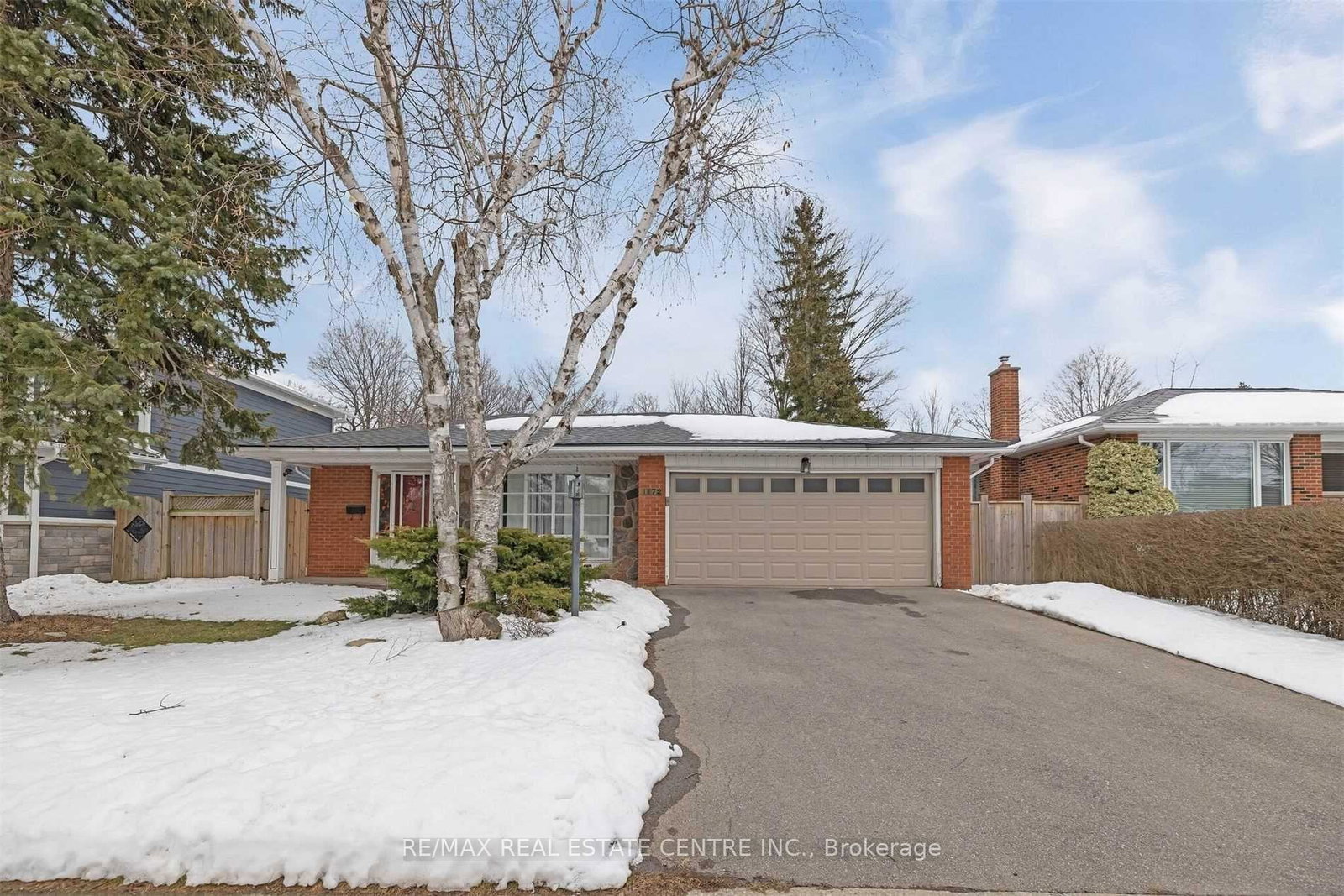 1172-queens-avenue-oakville-ontario-w13093218