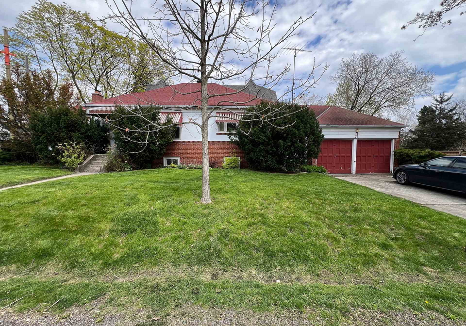 47-grenview-boulevard-etobicoke-ontario-w13093226