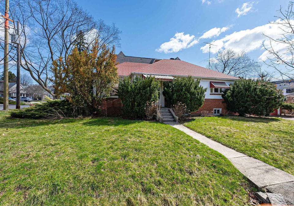 47-grenview-boulevard-etobicoke-ontario-w13093226