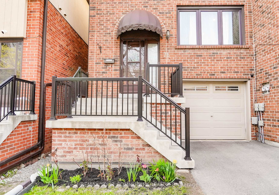 71-maple-branch-path-etobicoke-ontario-w13093244