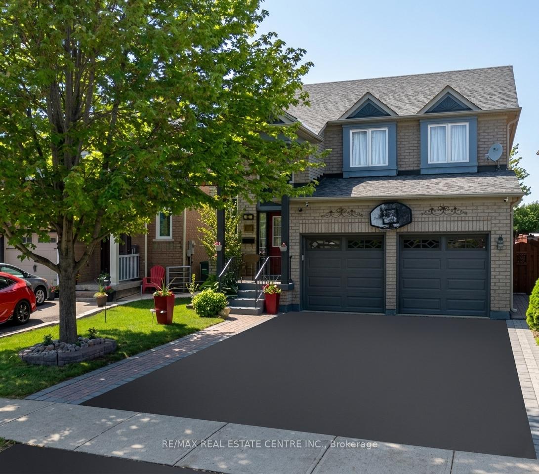 82-earl-grey-crescent-brampton-ontario-w13093584