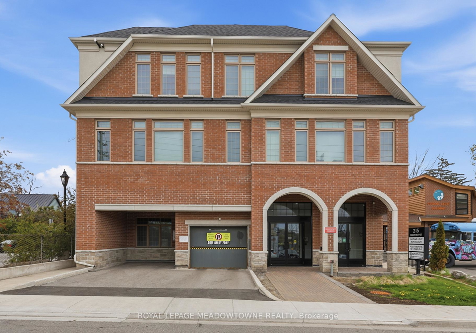 215-broadway-street-mississauga-ontario-w13093610