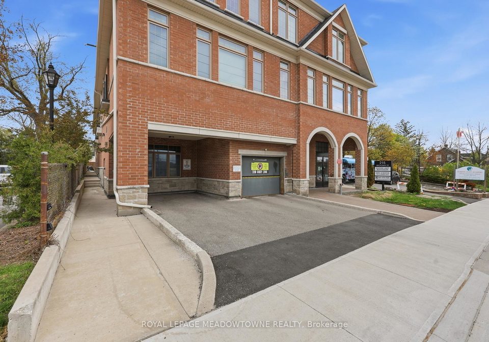 215-broadway-street-mississauga-ontario-w13093610