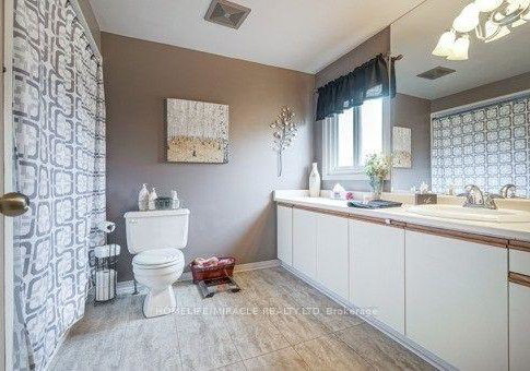 3145-harris-crescent-mississauga-ontario-w13093674