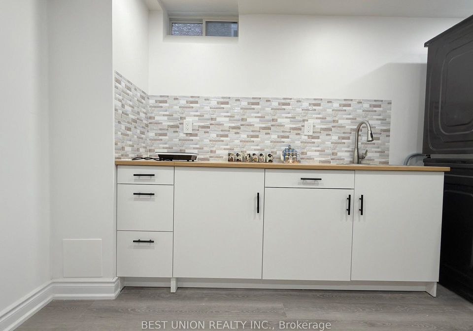 4894-yorkshire-avenue-mississauga-ontario-w13093736