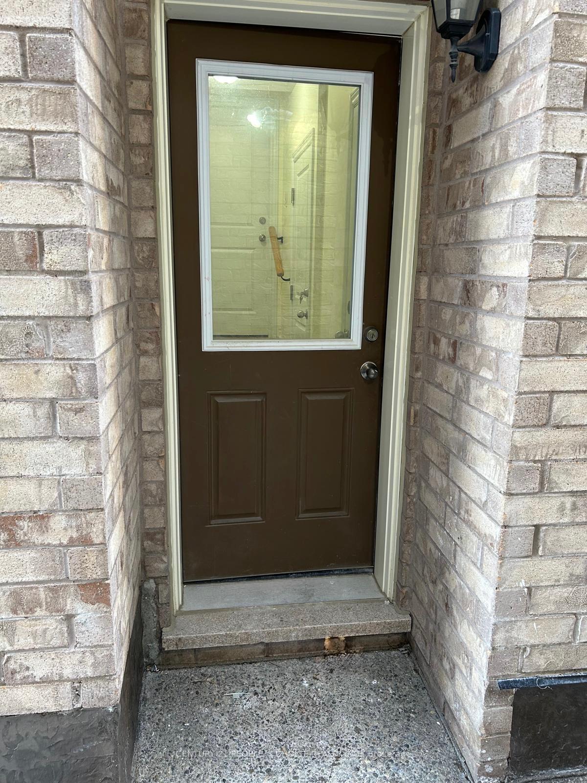 24-yardmaster-drive-brampton-ontario-w13093788