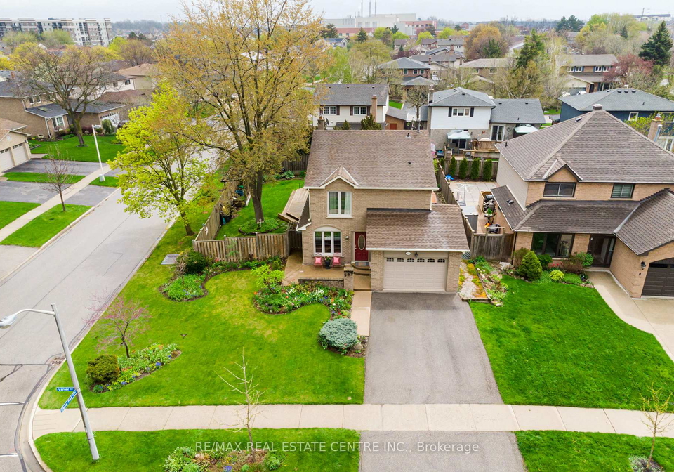 569-vanier-drive-milton-ontario-w13093856