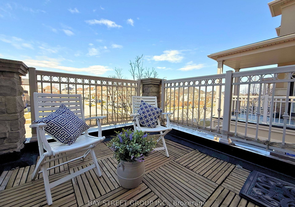 2564-grand-oak-trail-oakville-ontario-w13093894