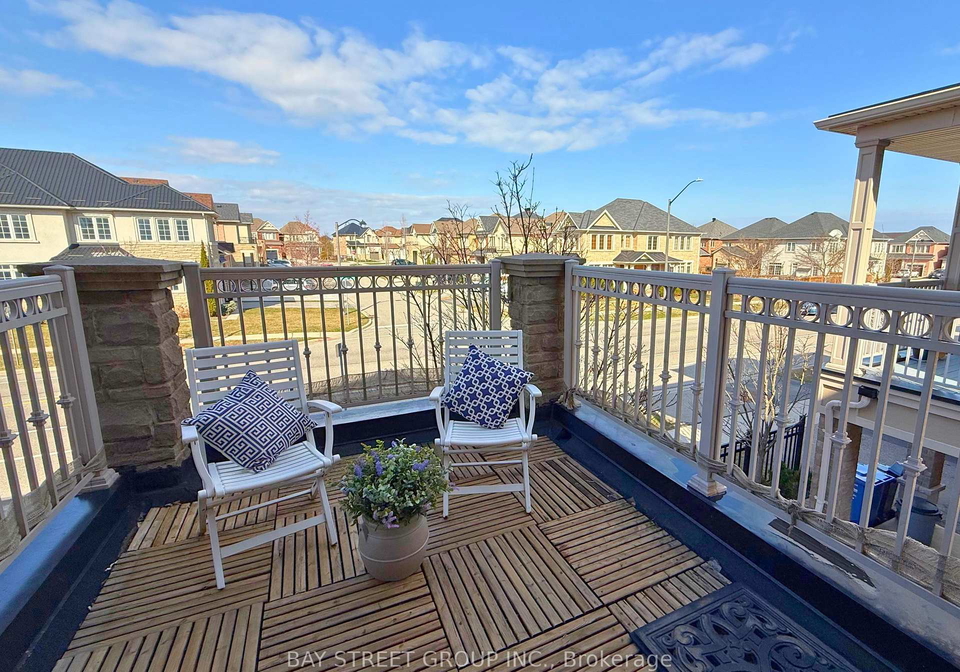 2564-grand-oak-trail-oakville-ontario-w13093894