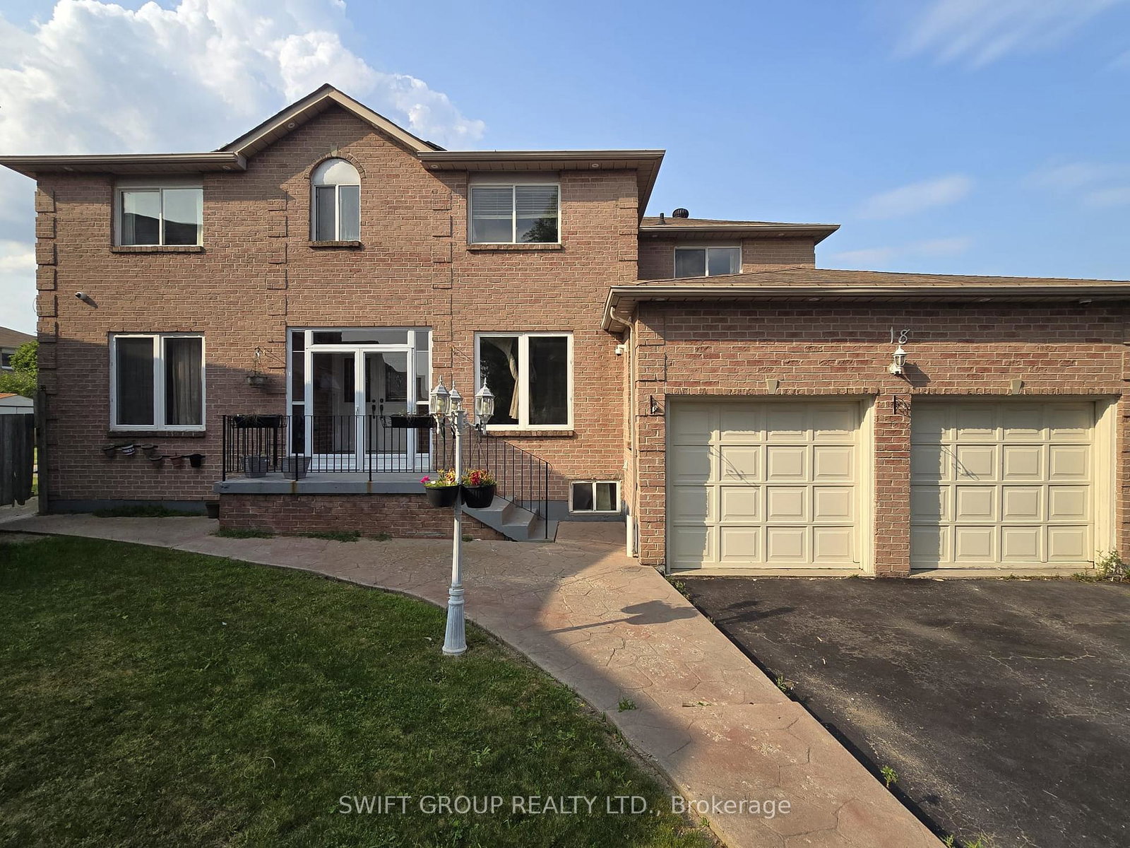18-samson-court-brampton-ontario-w13093970
