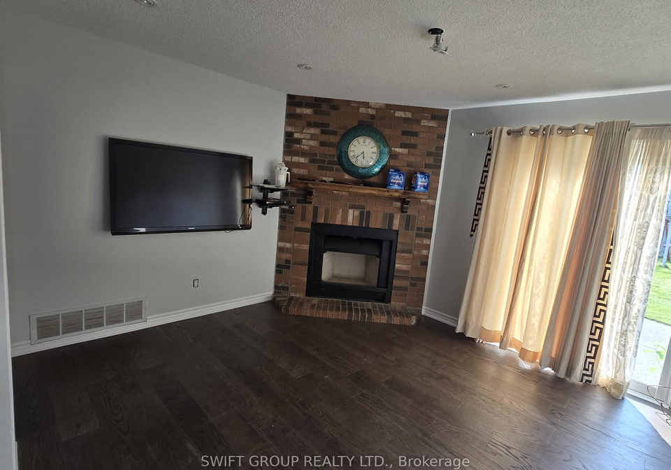 18-samson-court-brampton-ontario-w13093970