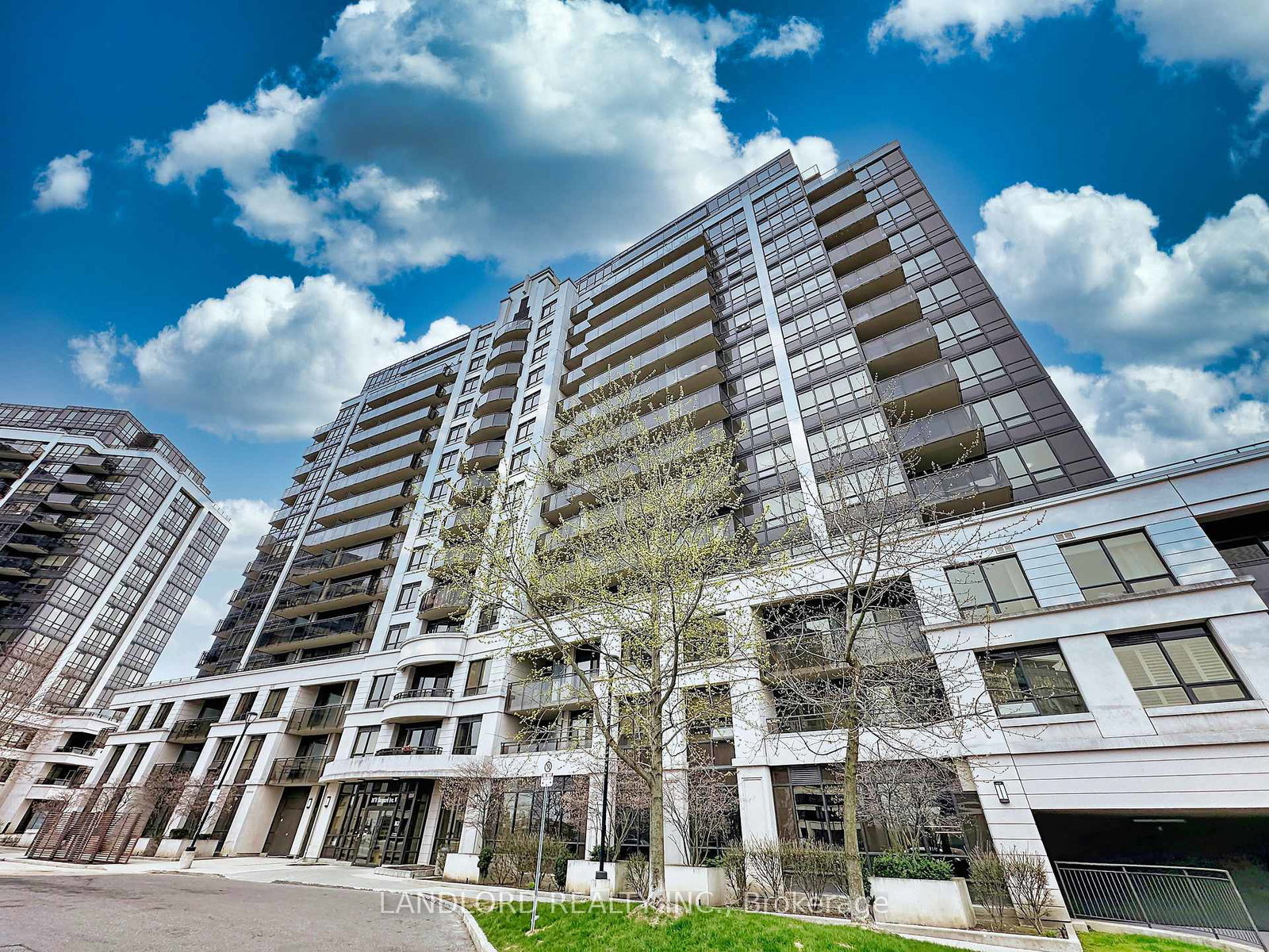 1070-sheppard-avenue-w-york-ontario-w13093996
